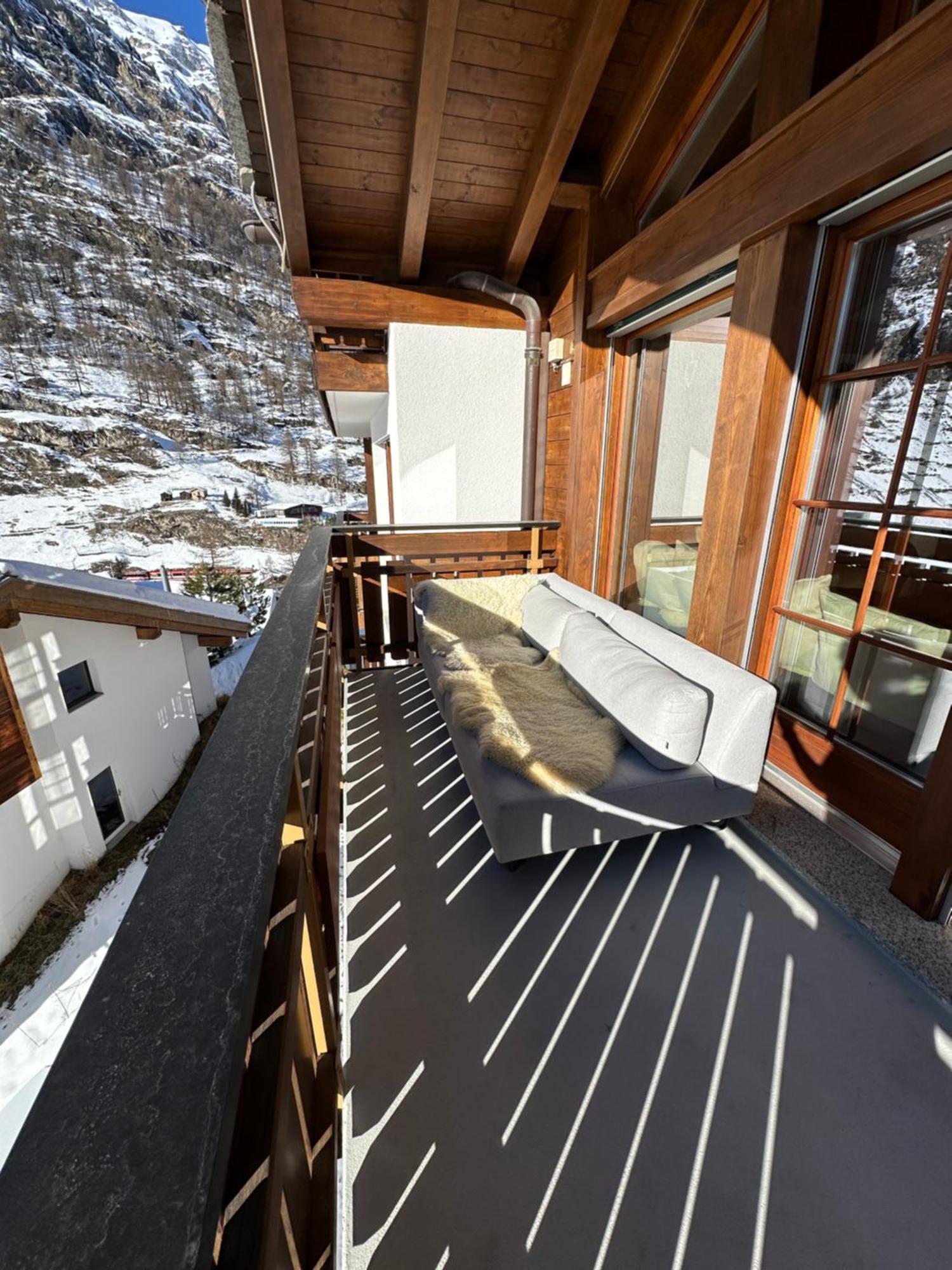 Modern Self-Catering Apartment With Matterhorn Views Zermatt Luaran gambar